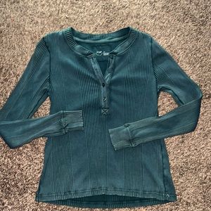 Long sleeve blue sweater shirt